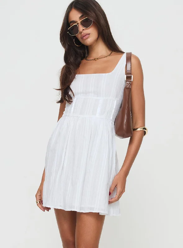 Lorinda Mini Dress White Low Impact