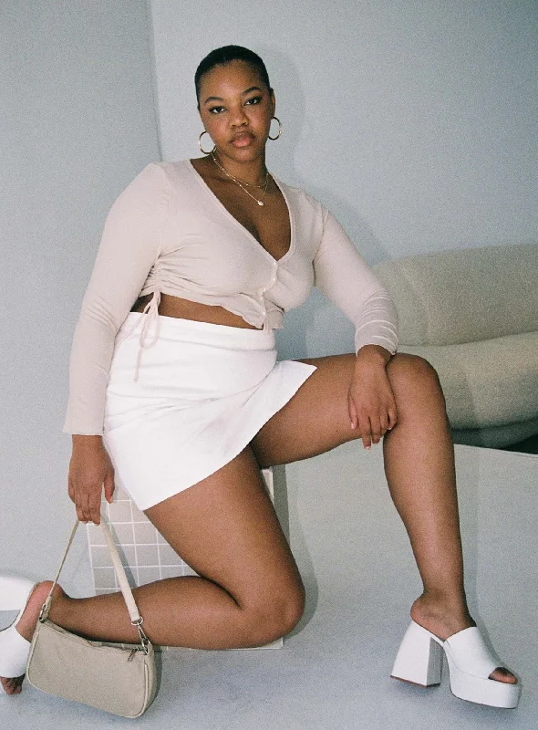 Madison Mini Skirt White Curve