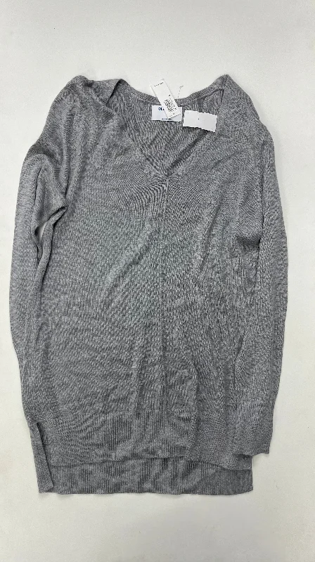 Grey Sweater Old Navy O, Size M