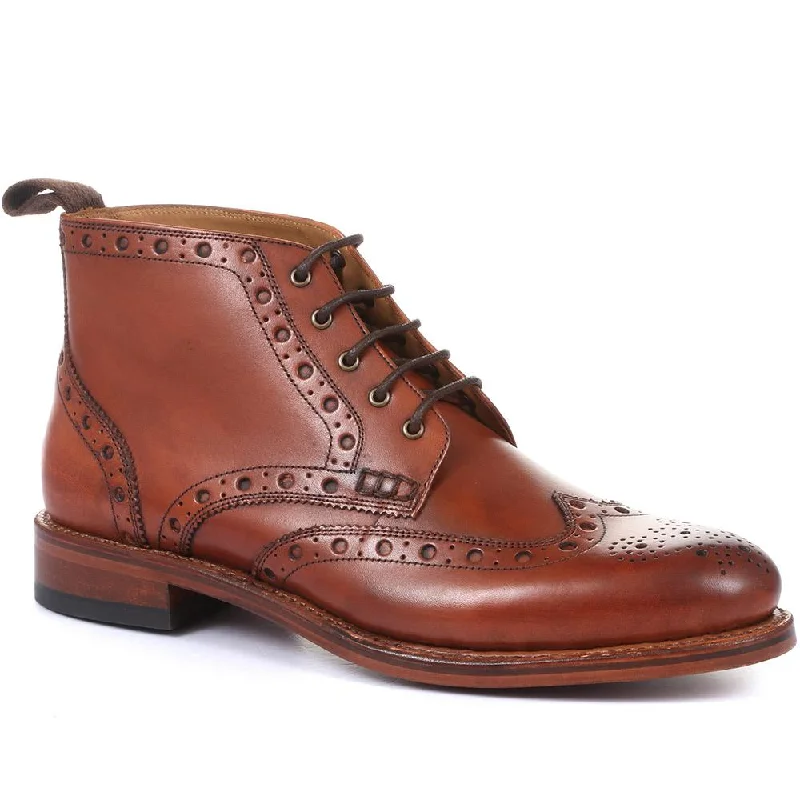 Wing-Tip Brogue Ankle Boot - KENM28505 / 313 882