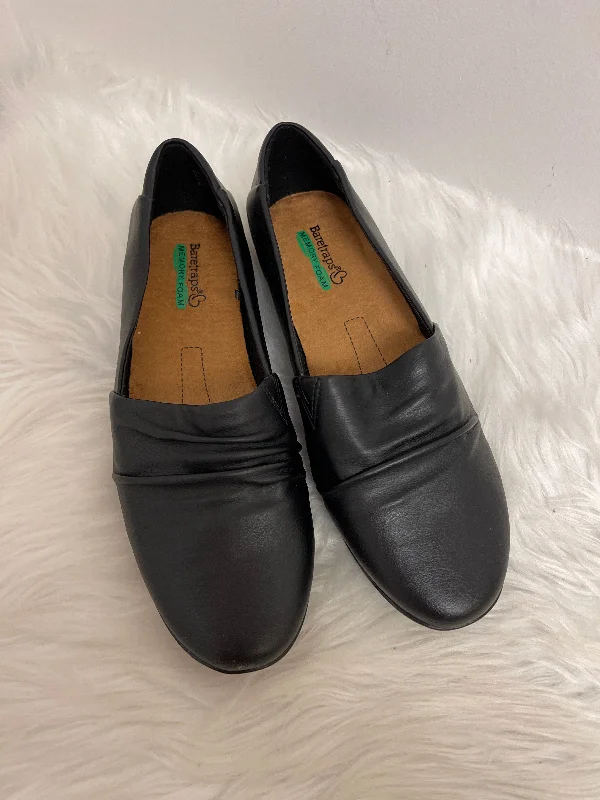 Black Shoes Flats Bare Traps, Size 8