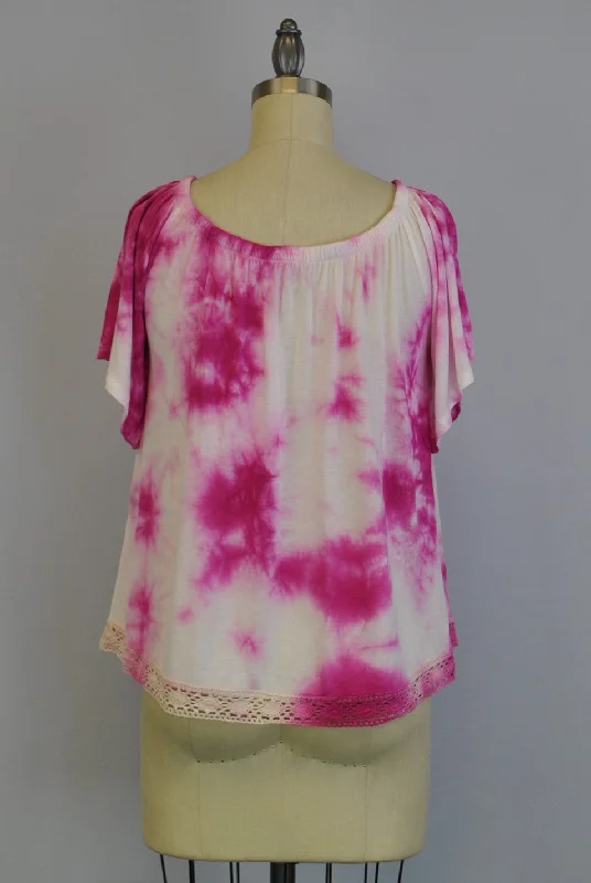 Tie Dye Raglan Sleeve Lace Hem Top in Cactus Flower